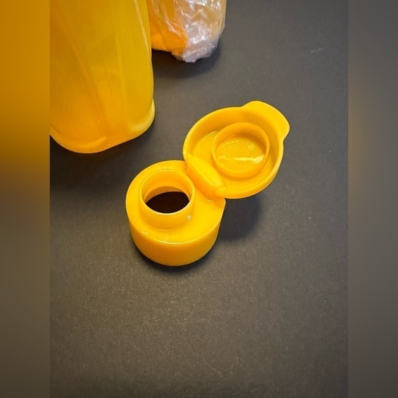 Tupperware 3 x Evo+Water Bottle 500ml (16oz) NWT. - Picture 2 of 3